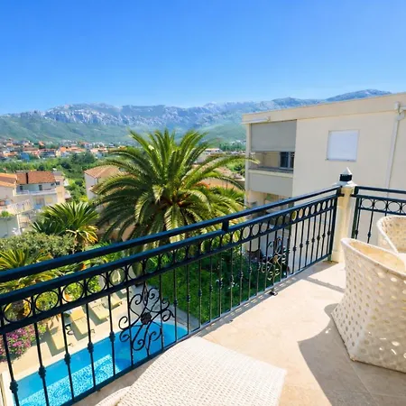 De Luxe Apartamento *