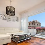 Apartament De Luxe *